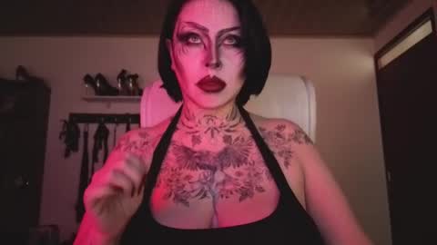   online show from 12/01/25, 02:11