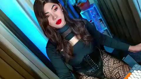 Snapshot of olivia_the_temptress27 chatting on 10/22/25, 08:25 Miss OLIVIA online show from 10/22/25, 08:25