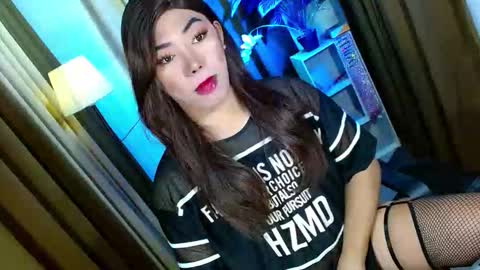 Miss OLIVIA online show from 11/06/25, 08:59