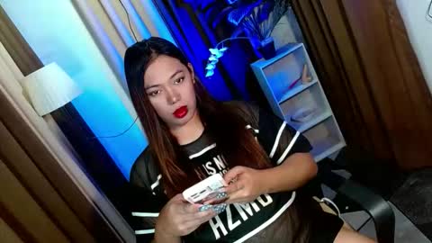 Miss OLIVIA online show from 12/04/25, 10:02