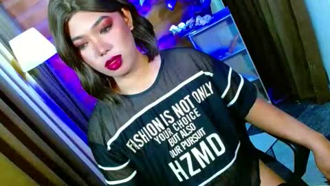 Miss OLIVIA online show from 04/23/26, 12:29