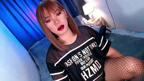 Miss OLIVIA online show from 05/27/26, 02:08