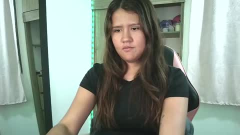 Olivia online show from 10/09/25, 02:20