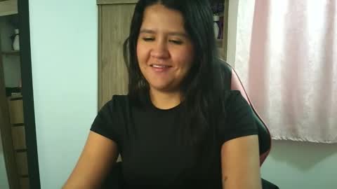 Olivia online show from 12/05/25, 01:20