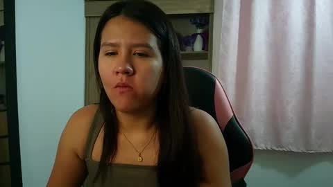 Olivia online show from 02/22/26, 12:58