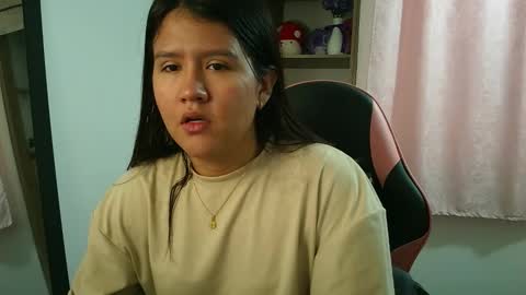 Olivia online show from 03/26/26, 01:17