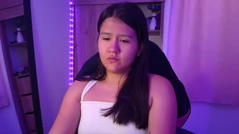 Olivia online show from 04/18/26, 12:09