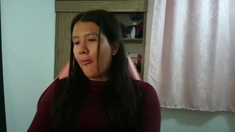 Snapshot of olivia_watson_ chatting on 05/22/26, 12:22 Olivia online show from 05/22/26, 12:22