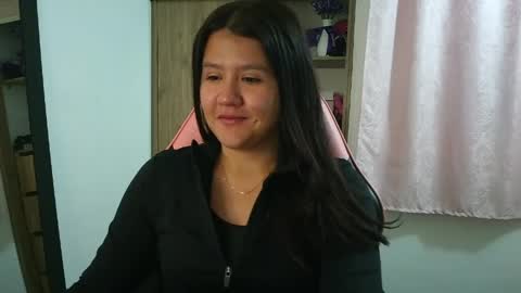 Snapshot of olivia_watson_ chatting on 05/25/26, 12:11 Olivia online show from 05/25/26, 12:11