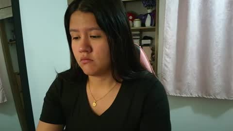Snapshot of olivia_watson_ chatting on 06/11/26, 11:52 Olivia online show from 06/11/26, 11:52