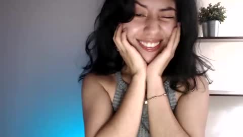 oliviaaa__ online show from 10/02/25, 09:11