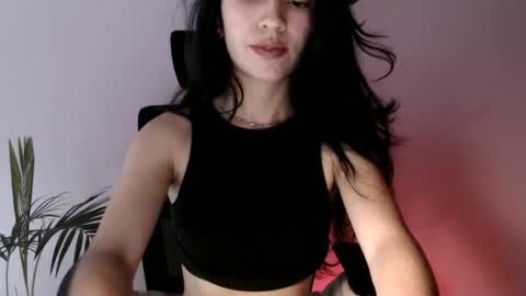 oliviaaa__ online show from 02/13/26, 04:03