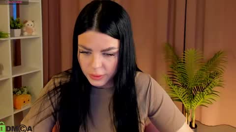 Oliviabagheera online show from 04/17/26, 04:26