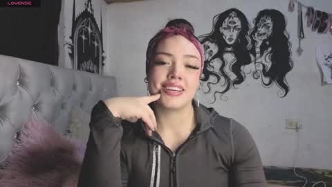 oliviabluee10 online show from 02/28/26, 02:56