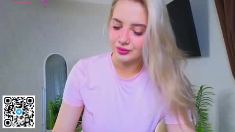 Olivia online show from 03/23/26, 02:15