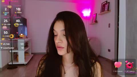 Snapshot of oliviabran_ chatting on 05/16/26, 09:02 Olivia Bram online show from 05/16/26, 09:02