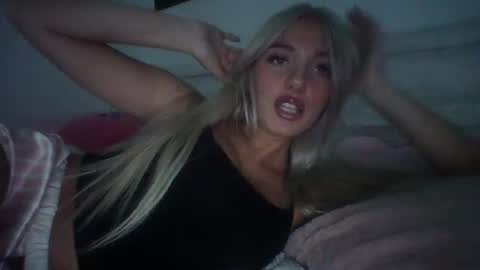 oliviacarterrr online show from 10/02/25, 08:54