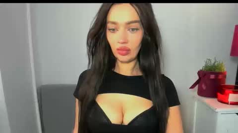 Snapshot of oliviadirty chatting on 03/28/26, 11:54 OliviaDirty online show from 03/28/26, 11:54
