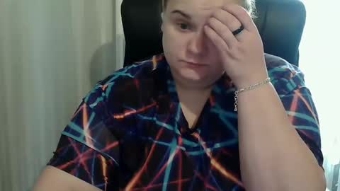 OliviaErmesx online show from 10/13/25, 06:24