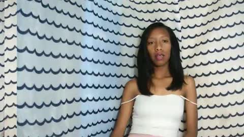 oliviah27 online show from 12/13/25, 08:25