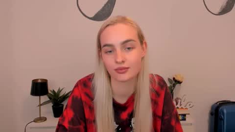 oliviaBeauty online show from 10/03/25, 08:39