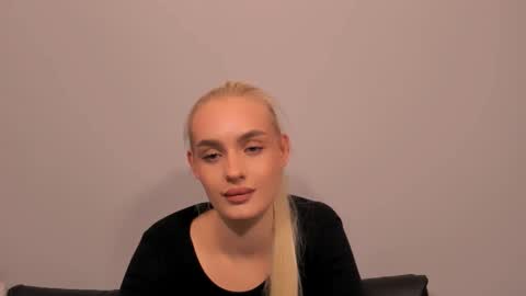 oliviaBeauty online show from 02/14/26, 08:49