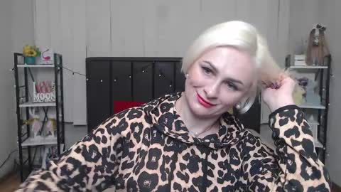 OliviaHorst online show from 09/26/25, 06:06