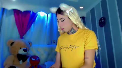 oliviahot01 online show from 03/16/26, 01:22