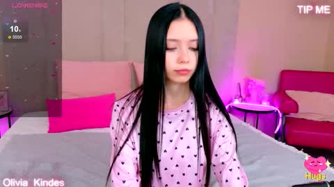 Olivia online show from 10/15/25, 05:24