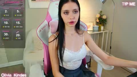 Olivia online show from 10/20/25, 05:35