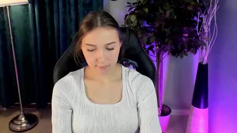 Snapshot of olivialangs chatting on 03/17/26, 11:57 olivialangs online show from 03/17/26, 11:57