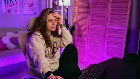 Liv online show from 10/31/25, 09:10