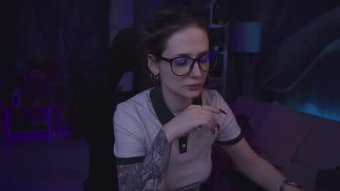 Liv online show from 02/03/26, 02:21