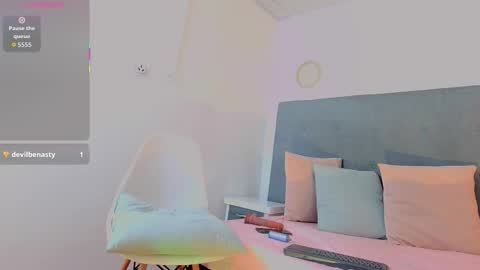 OliviaMonroe online show from 10/29/25, 10:22