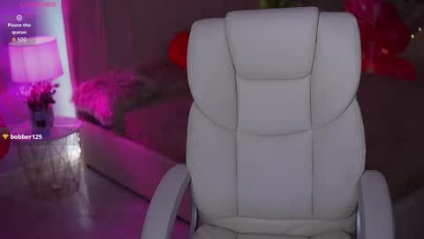 Snapshot of oliviamoore_ chatting on 02/15/26, 02:03 Olivia online show from 02/15/26, 02:03