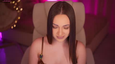 Olivia online show from 04/18/26, 06:45