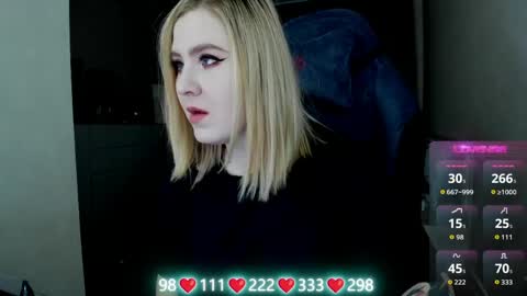 Snapshot of oliviamunk chatting on 04/25/26, 04:48 . online show from 04/25/26, 04:48