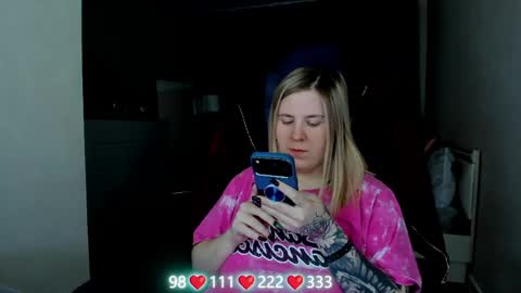 Snapshot of oliviamunk chatting on 05/29/26, 05:05 . online show from 05/29/26, 05:05