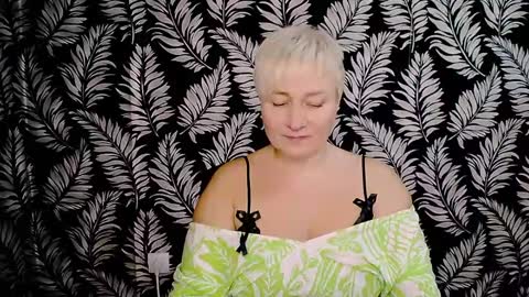 Kelly online show from 12/14/24, 08:45