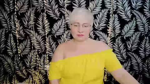 Kelly online show from 04/19/26, 10:25