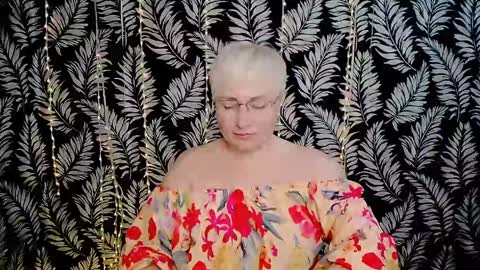 Kelly online show from 04/30/26, 10:43