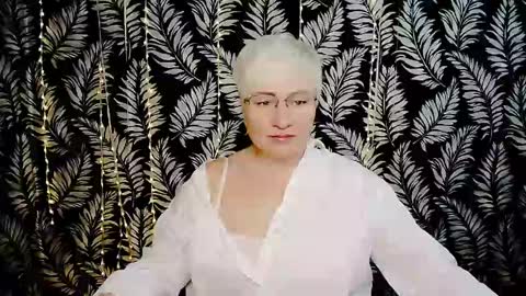 Snapshot of oliviaoskar_ chatting on 05/09/26, 10:20 Kelly online show from 05/09/26, 10:20