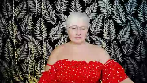 Snapshot of oliviaoskar_ chatting on 06/19/26, 10:30 Kelly online show from 06/19/26, 10:30