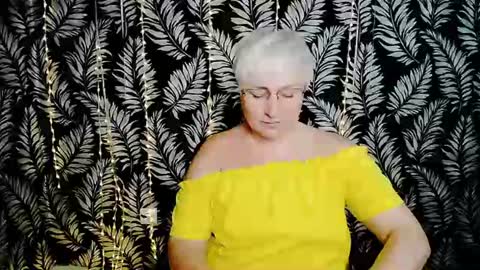 Snapshot of oliviaoskar_ chatting on 07/10/26, 10:07 Kelly online show from 07/10/26, 10:07
