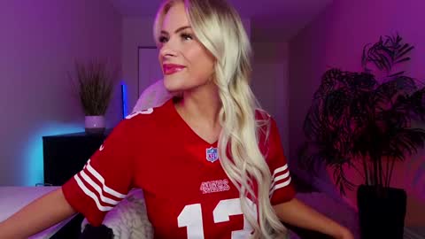 Olivia Owens online show from 02/08/25, 11:45