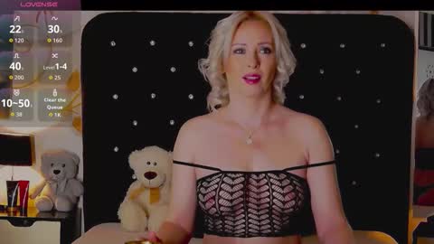 Snapshot of oliviashaw22 chatting on 02/10/26, 09:19 Olivia online show from 02/10/26, 09:19