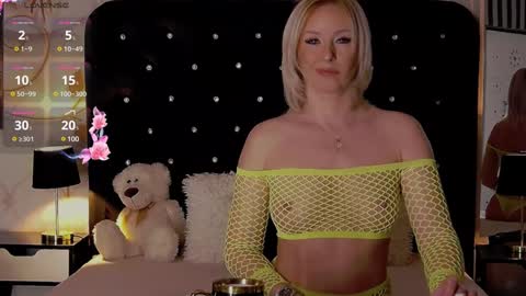 Olivia online show from 12/29/24, 06:35