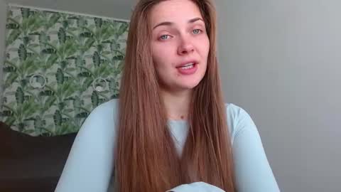 Olivia online show from 10/26/25, 05:24