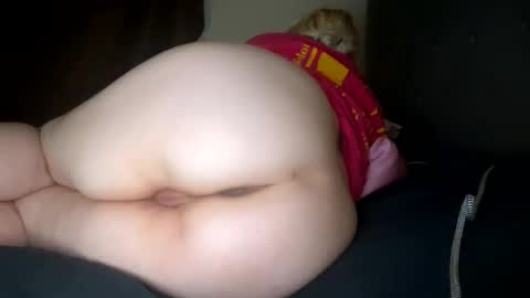 Olivia baby  online show from 10/31/25, 04:57