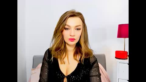 OliviaWomen online show from 01/08/25, 04:11